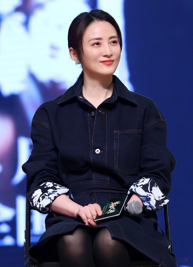 上海这一夜，李沁的美脚，董洁的臀，关晓彤的香肩，钟楚曦的腿