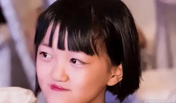 李嫣兔唇并未修复？专家一句话撕下王菲遮羞布，原来我们都被骗了