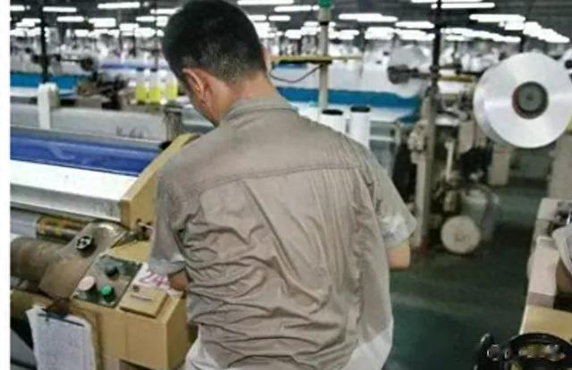 工厂里的男人思想有多肮脏？网友评论让人汗流浃背，感觉天都塌了