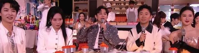 一场晚会,让湖南卫视的一哥之争落下帷幕,终究是何炅技不如人