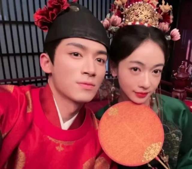 《嗨6》预告引发不适，王星越和吴谨言人工糖精，同事炒成恋综？