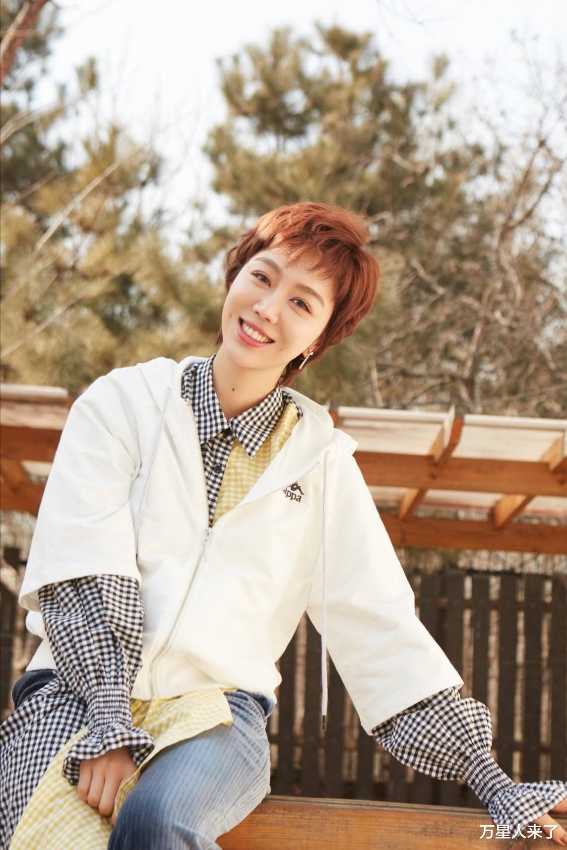 姜妍恋情曝光,与白衬衫男友甜蜜同居,低调女演员情感生活引关注