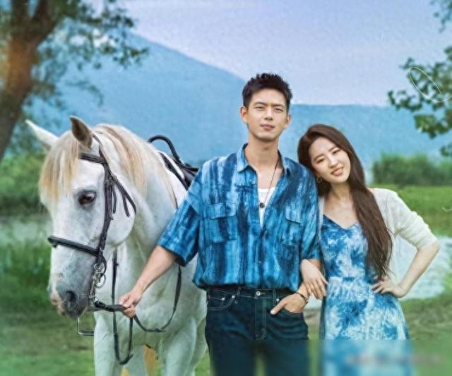 李现刘亦菲恋情疑似坐实？同游照流出，网友炸锅：这婚我不同意！