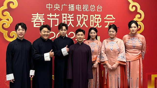 演奏|德云鼓曲社七音换手联弹，震撼全场，这才是最该上春晚的节目