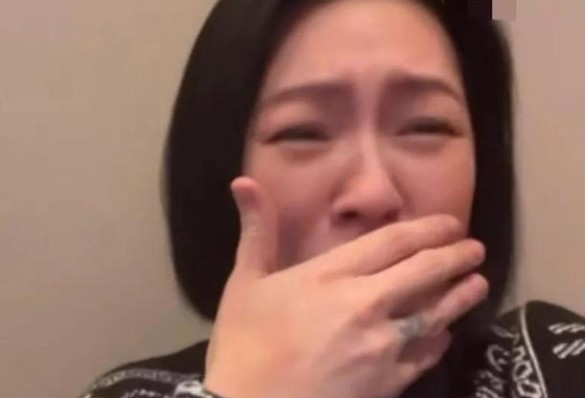 又改树葬？邻居质问小S为何骨灰不放自己家，争家产的心思太明显