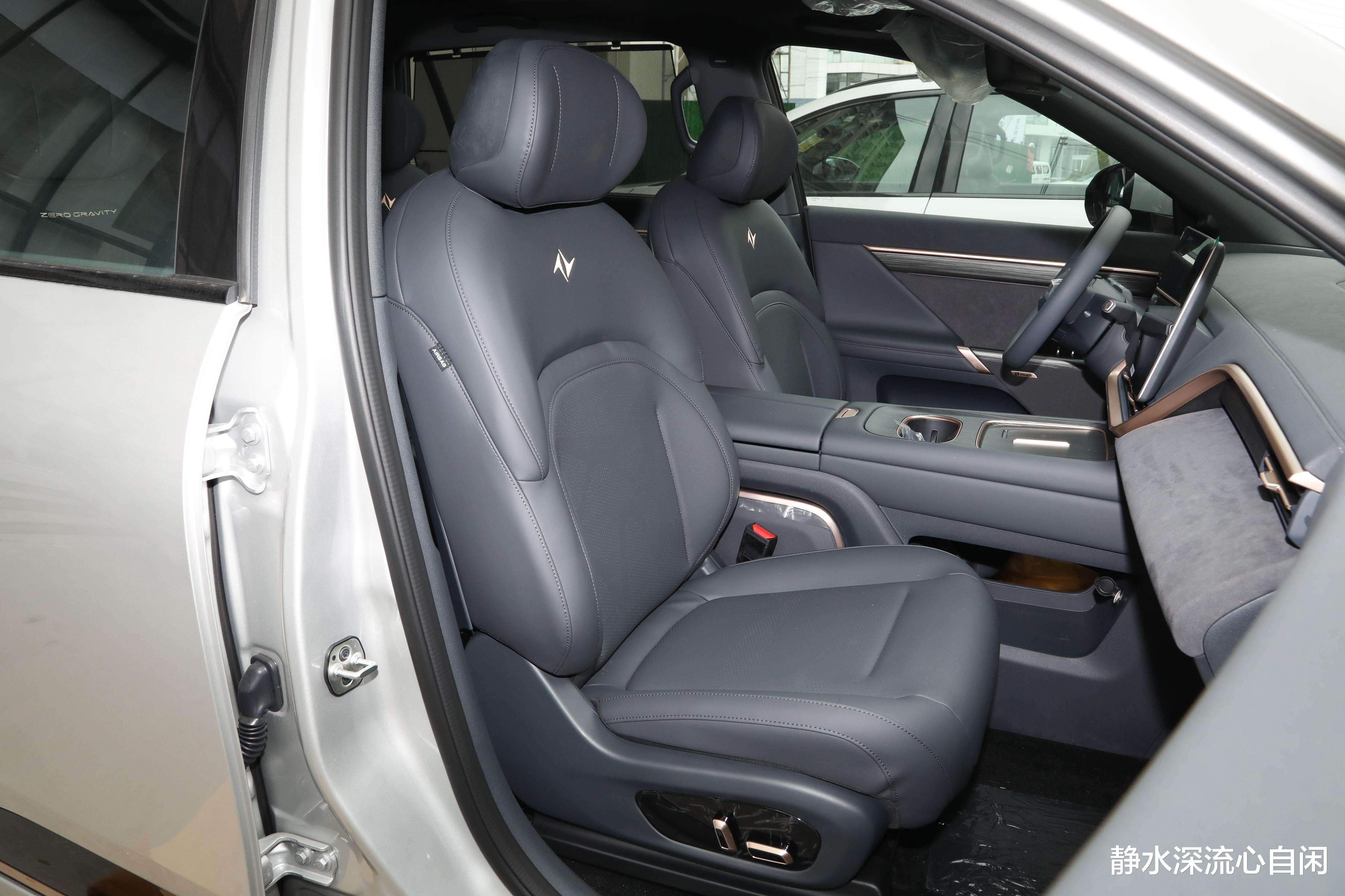 20万左右，大六座SUV，580KM续航，6座布局，带你看零跑C16