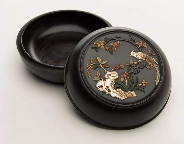 世界五大收藏家之一，他的4000件古董