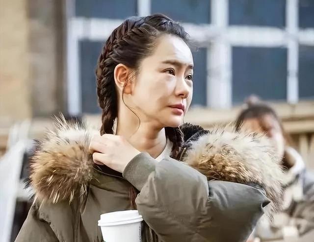 素颜无人识的8位女星,带妆个个貌美如花,卸妆:大姐你是谁