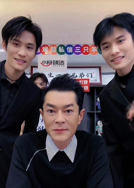 宁愿“丑得出奇”也不接受自然衰老，这5位男星已经“面目全非”