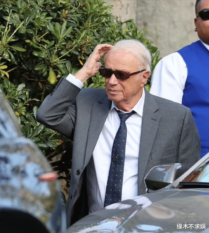 93岁默多克大婚大咖云集!媒人邓文迪携女出席,新娘身份不一般!