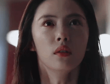 蔡文静光脚丫拍照,34岁的她“内娱镶边”多年,终凭一语熬出圈!