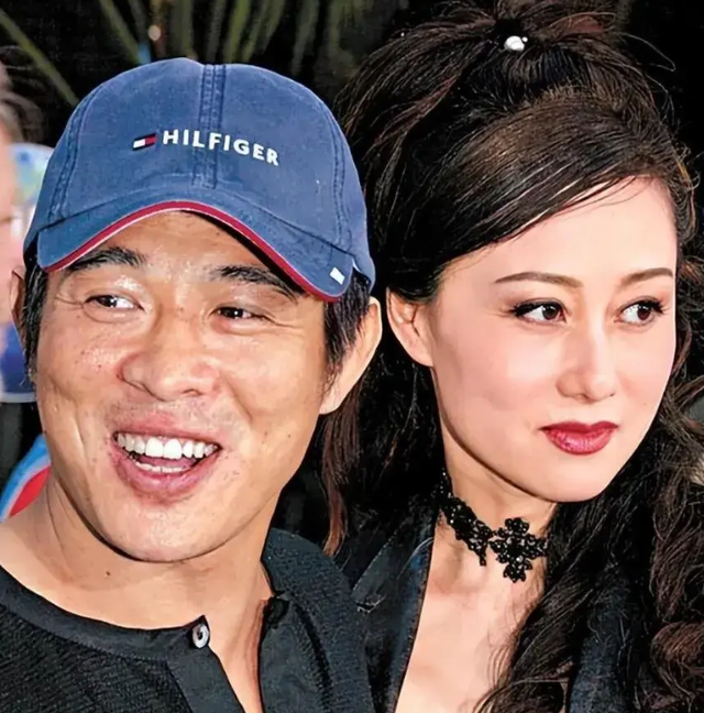 61岁刘德华对比60岁李连杰,自然老去和医美老去差别一目了然