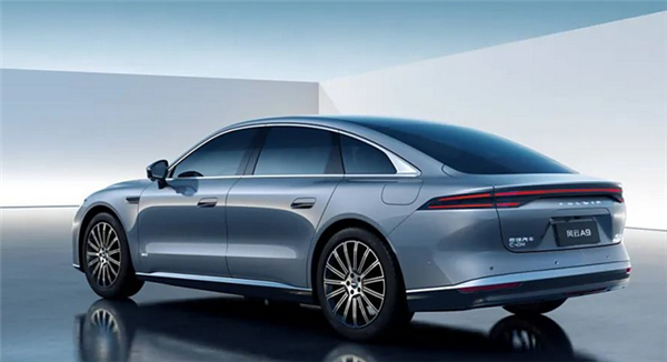 车长5米媲美奥迪A6L，续航1500km，一看这价格，还要啥比亚迪汉？