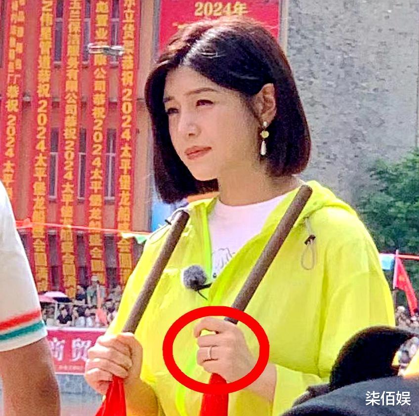 陈晓半年不带娃?7岁星星2月还和爸爸剧组玩耍,近照曝光好壮实