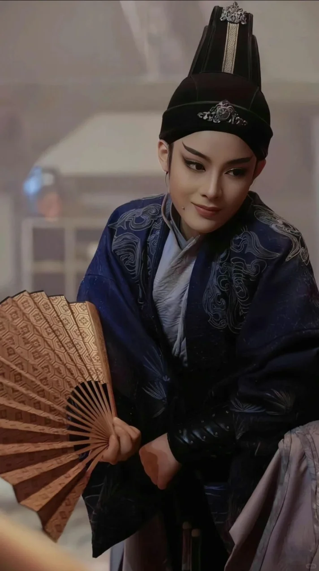 别再吹捧“白幼瘦”了！郭碧婷现身告诉你，珠圆玉润究竟有多美