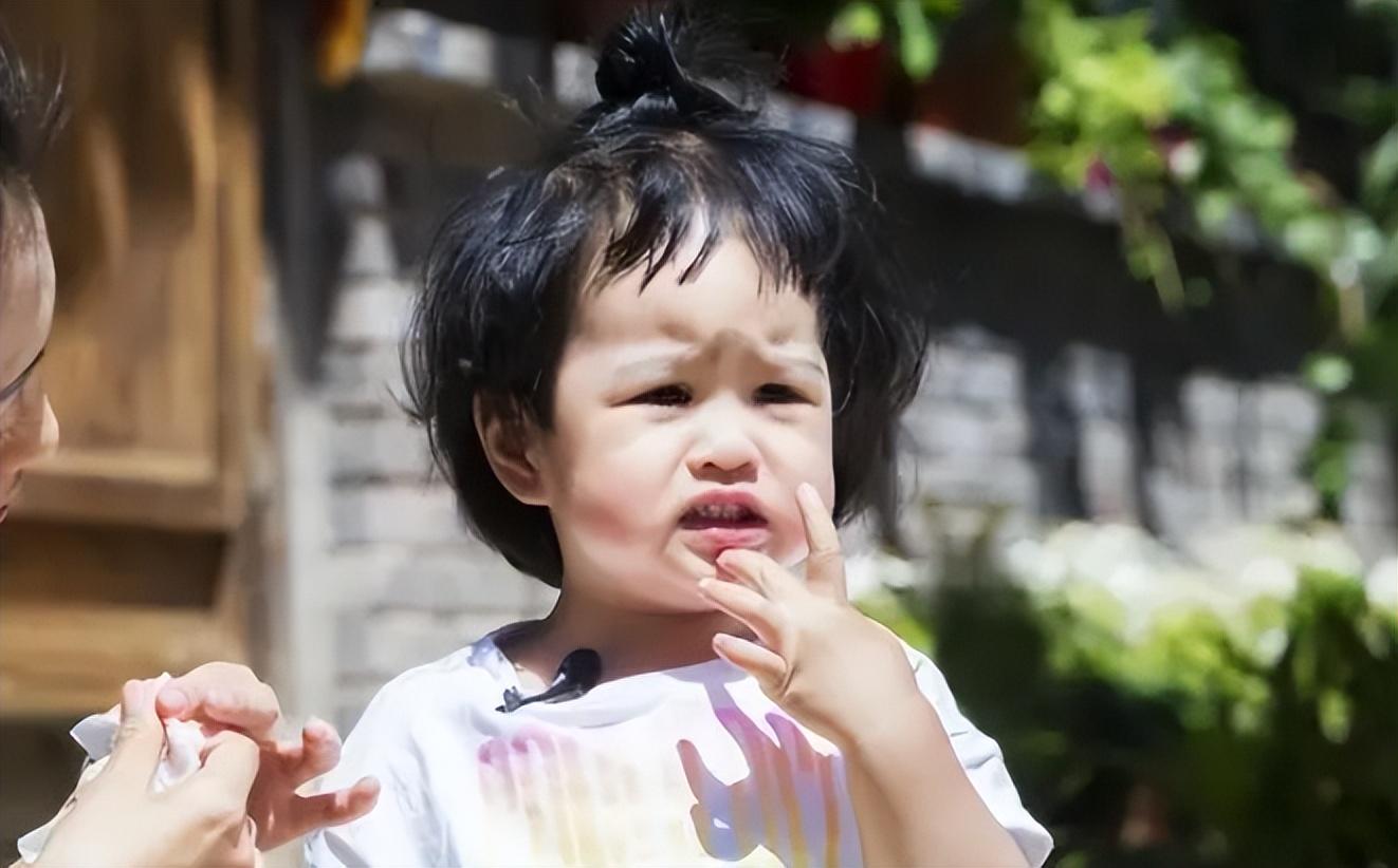 百花丛中过片叶都沾身，同时交往7个女友的包贝尔，可不简单！