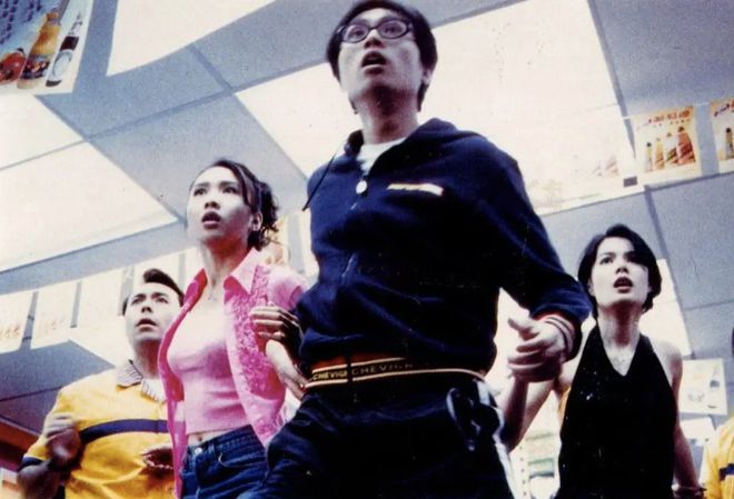 小时候被吓到的10部猛鬼电影,如今重温居然充满了喜剧感