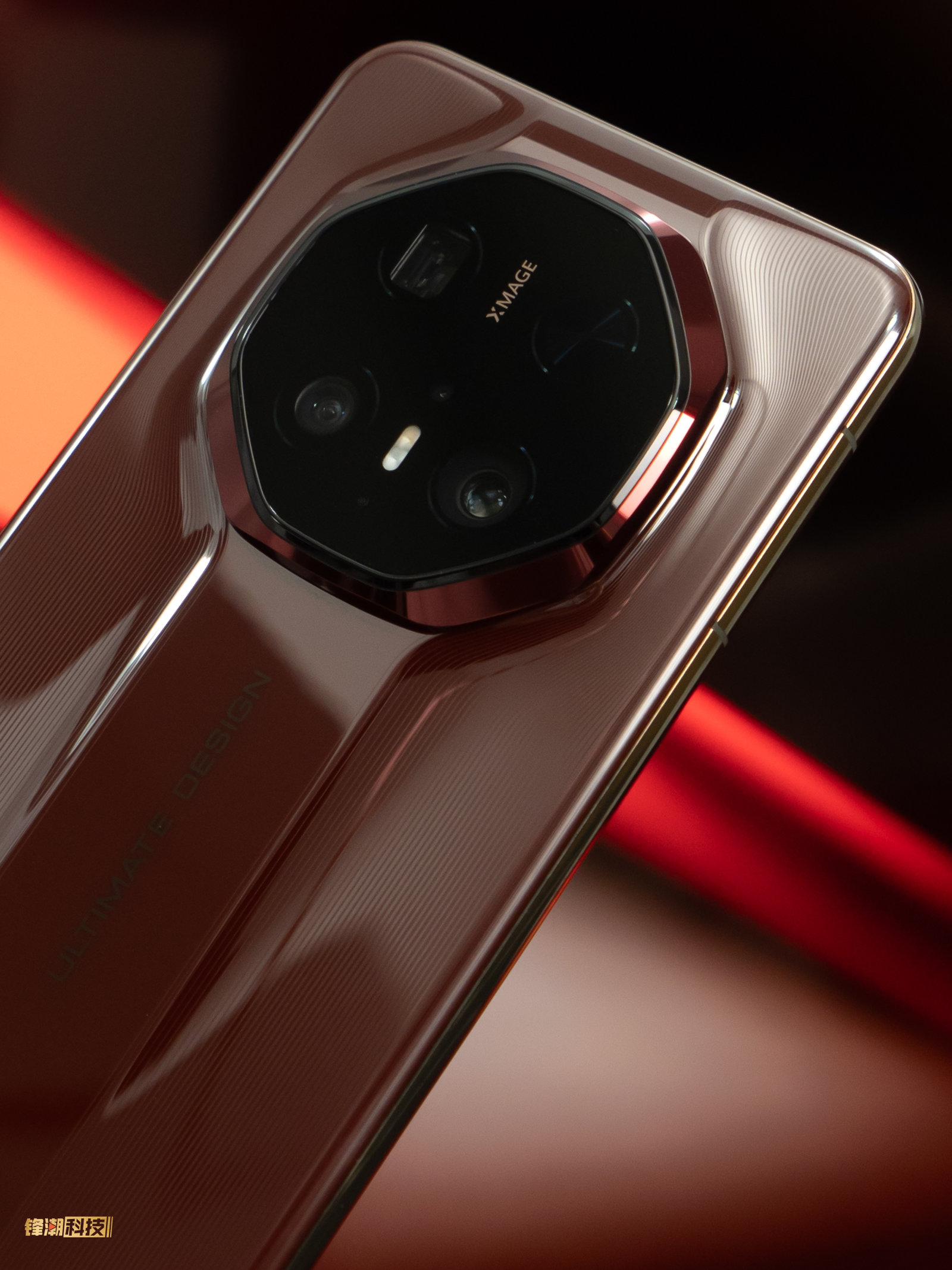 央媒發(fā)聲，震撼揭秘！華為Mate70系列，消費(fèi)者的誤區(qū)一網(wǎng)打盡！