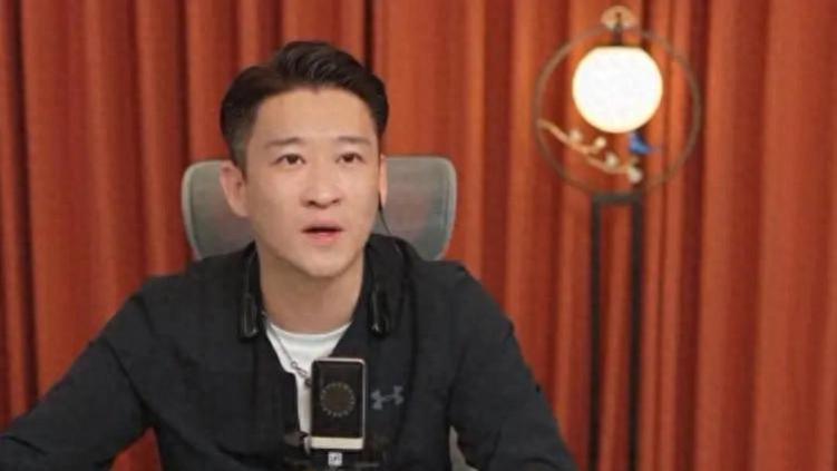 曹云金宣布更换听云轩logo，“单干德云”变成“斩德云”