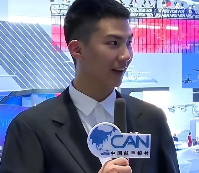 胡军儿子告诉我们，高级的富养是志存高远，太平庸的只能混娱乐圈