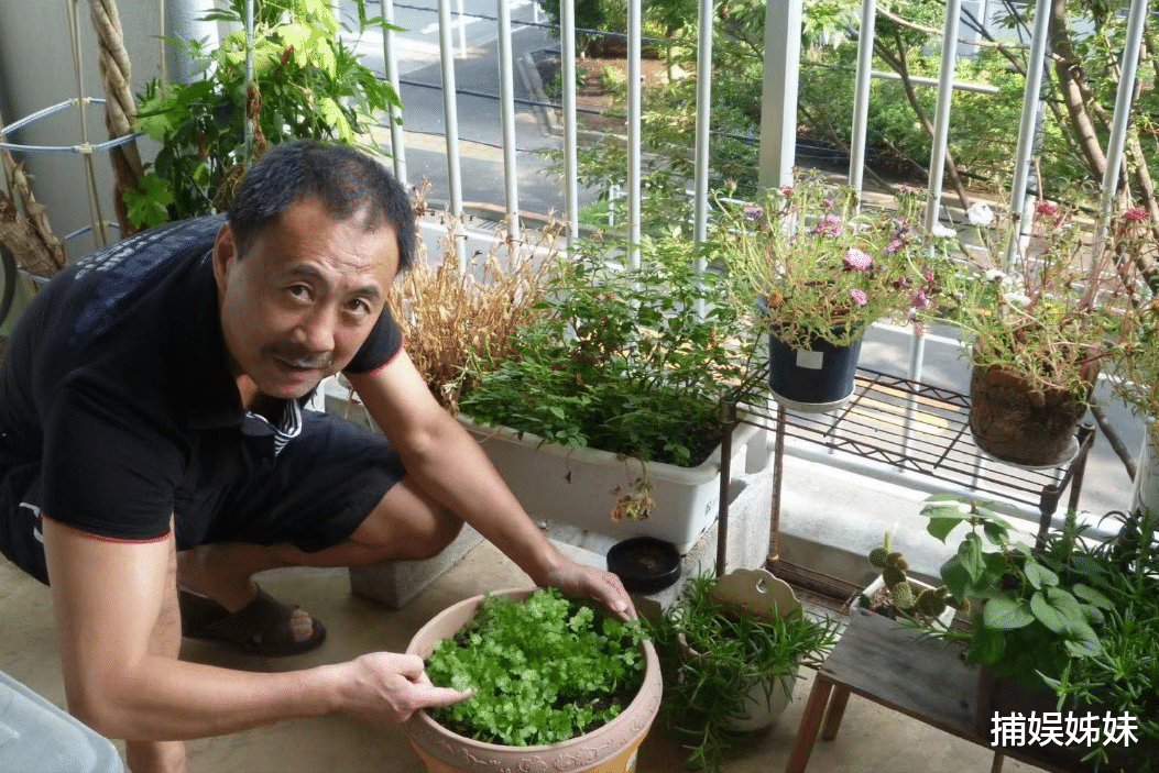 演员马卫军:演了大半辈子日本人,和妻儿定居日本,67岁死在日本