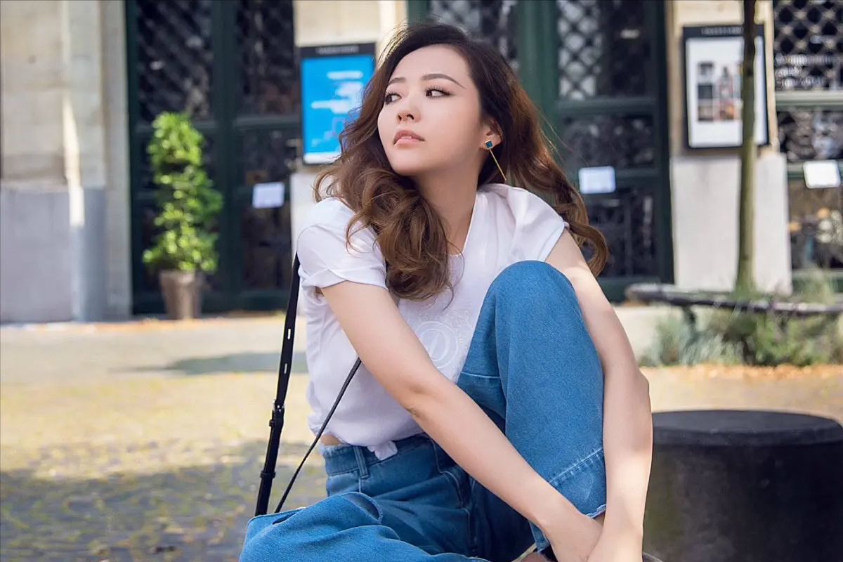 张靓颖:与冯轲相爱15年,被骗走6亿身家,离婚5年后两人天差地别