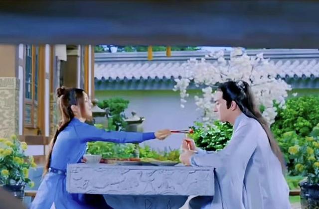 看了《与凤行》,我只能说《步步惊心》保了林更新一辈子荣华富贵