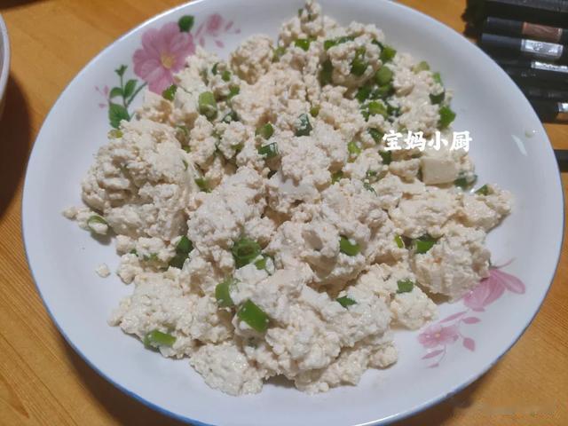 回娘家第六天，家里晚餐摆满桌，网友：接地气，这样的生活真好！