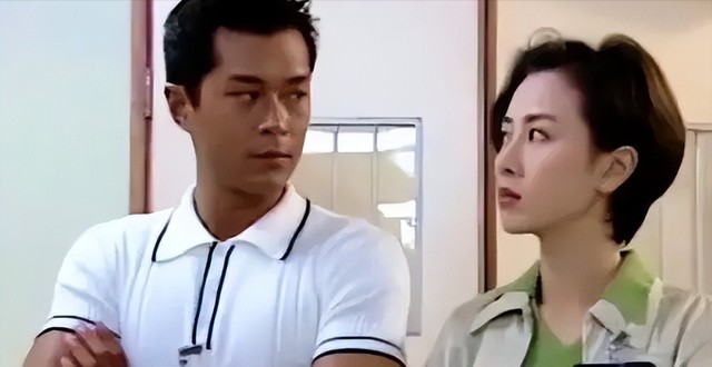 她是向华胜的情人,也是陈法蓉的升级版,她不嫁豪门却自成豪门