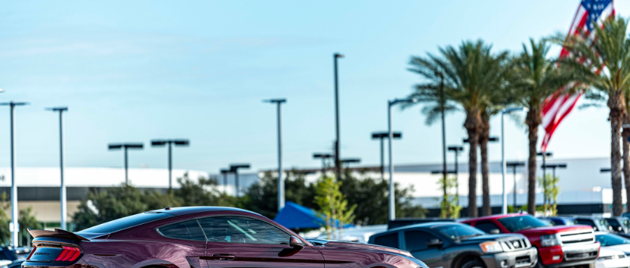 领导要稳，用人要准，执行要狠