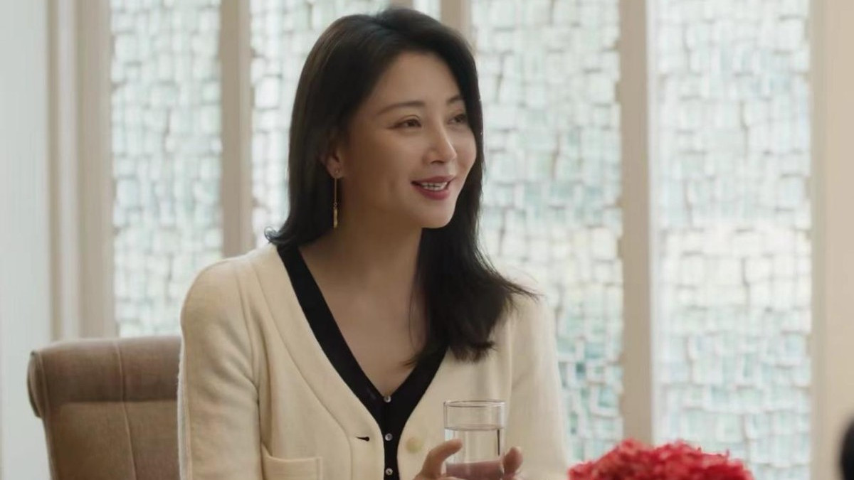 央视《凡人歌》开播，殷桃老了，女二号、女三号颜值惊艳