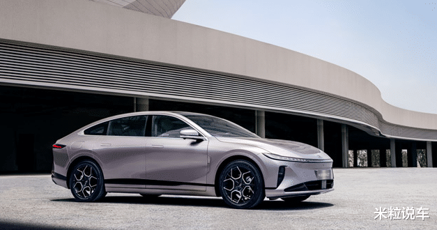 长安让友商绝望？厂家：13万价格，绝美颜值，混动大轿跑上市！