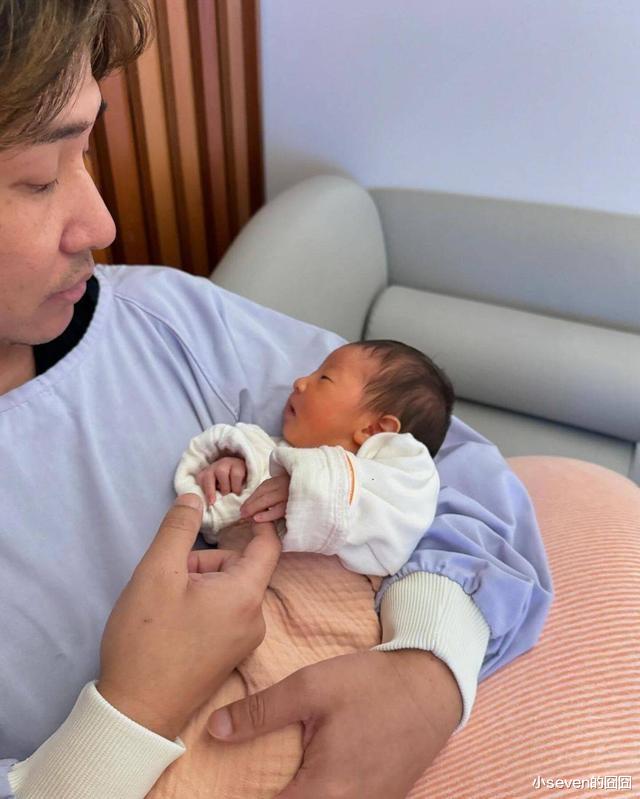 欧弟三度当爸爸！曾吐槽养不起女儿，二婚后卖掉与前妻住过的房子