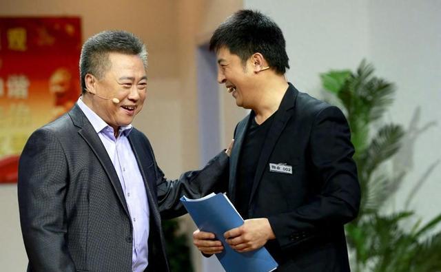 孙涛的小品那么差,为啥还能年年上春晚?看他老婆是谁就明白了