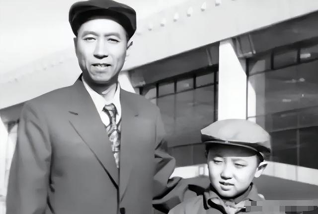 于谦背后的女人：被郭德纲“惦记”调侃多年，她真一点不介意吗？