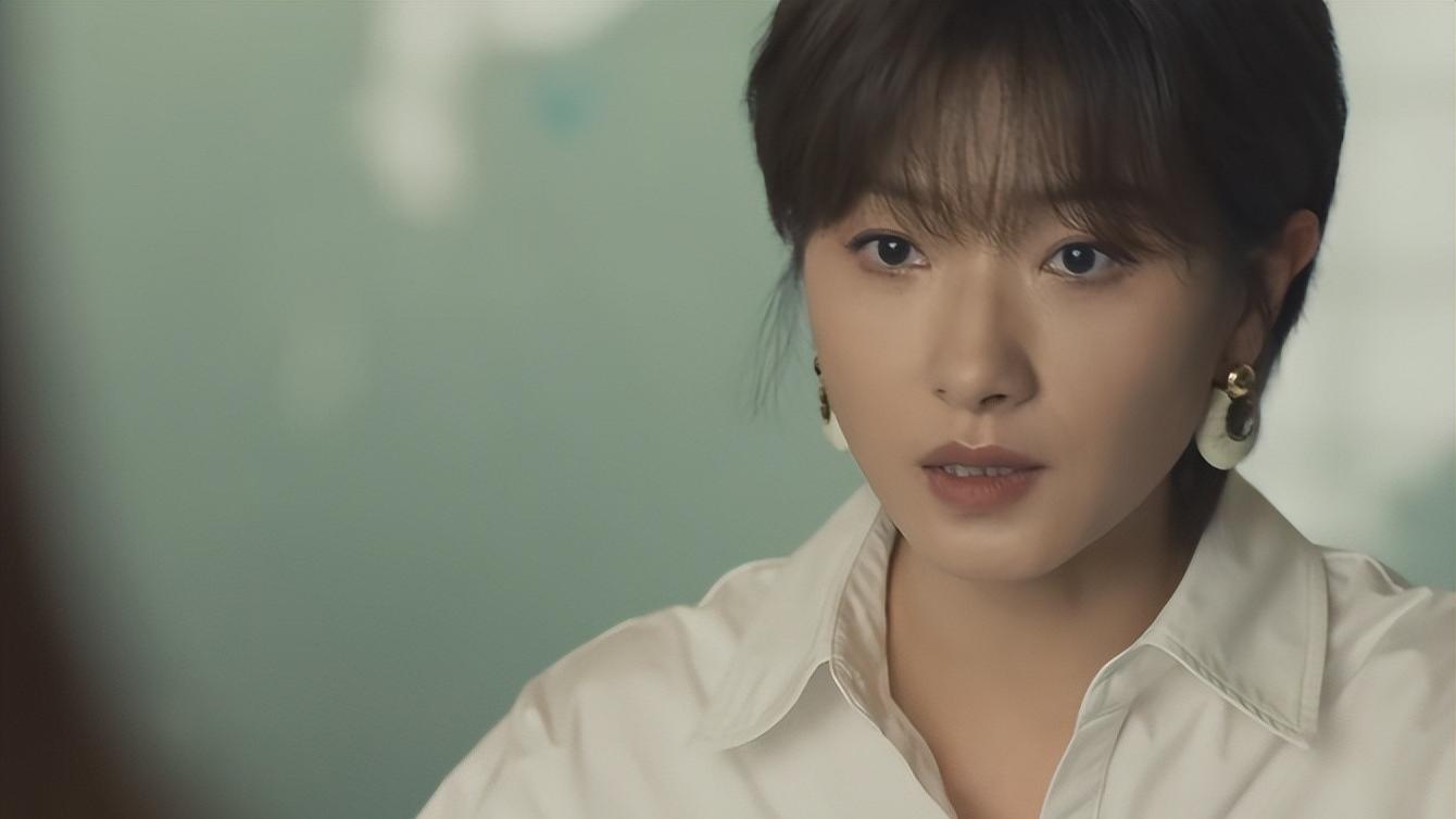 《玫瑰的故事》爆火收官：刘亦菲万茜佟大为黄金三角组合，令人惊艳