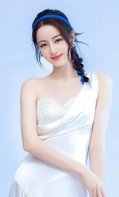 绝色女神榜大洗牌:新生代女星登顶,荣居榜首的竟然是她