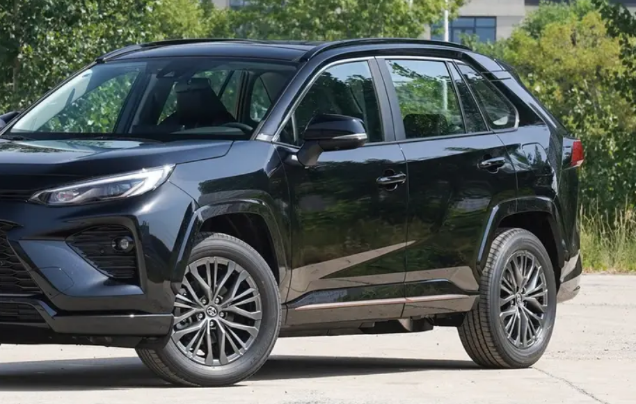 丰田最便宜的SUV，从17万降到12万，油耗仅3毛钱，还喝92号油
