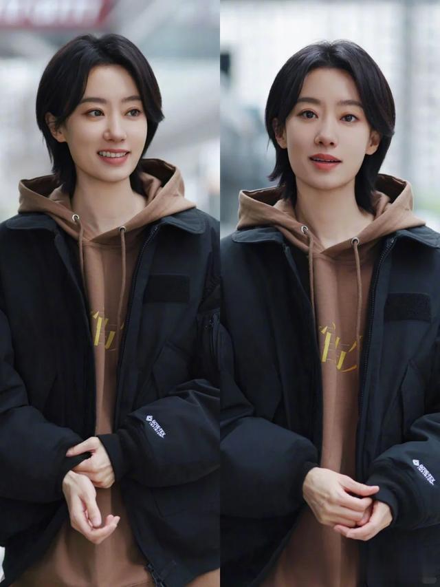 今年流行的“酒窝发”,很适合四五十岁的女人,瞧宋慧乔这样多美