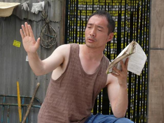 从机修工到平民影帝，和曾黎分手后又娶韩国美女，他有何魅力？