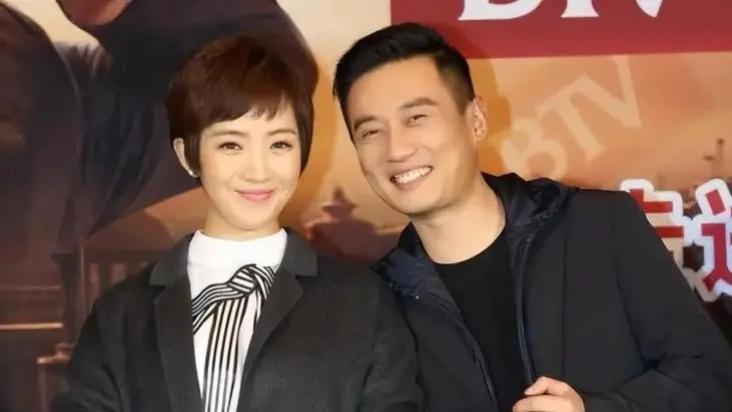 “戏里”是父女，“戏外”是夫妻，相差10岁的婚姻，如今十分甜蜜