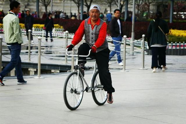 胆囊炎和运动有关？医生告诫：要想肝胆健康，要多注意这2个细节