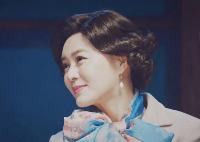 倒追陆毅4年，情断王志文，嫁富商9年成寡妇，为爱放弃130亿遗产