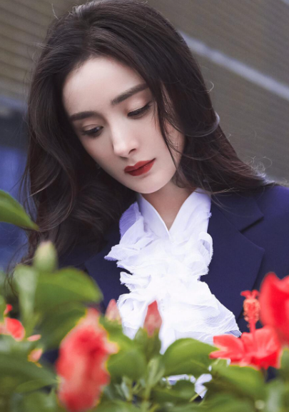 当年撕得最凶的塑料姐妹花,如今终于世纪同框!网友: 谁混得最差一眼便知