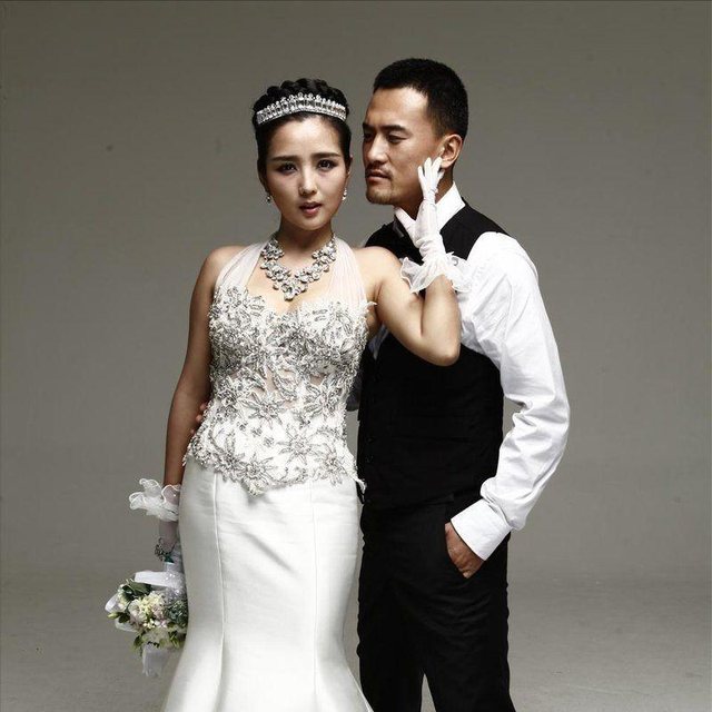 过气女明星窘况：街边卖唱，卑微求工作！都是自己作的！