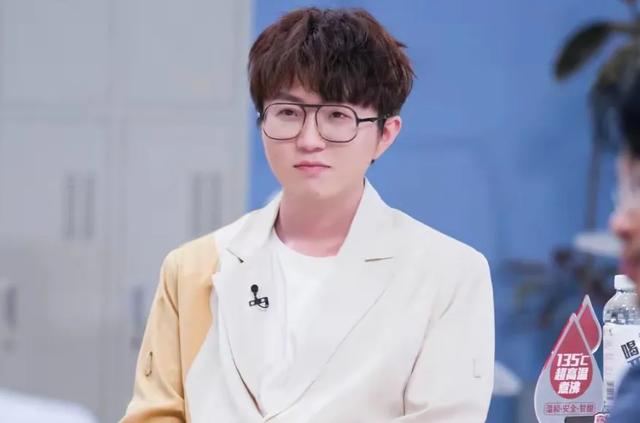 不红就改名,7位明星连名带姓彻底改了,怪不得都火得一塌糊涂