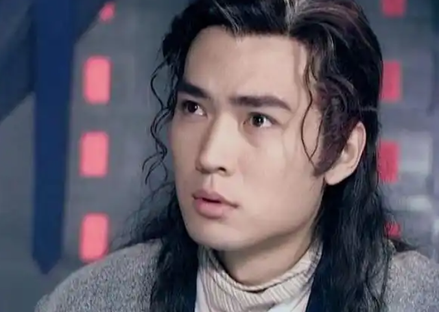 长相磕碜却演“绝世美男”,丑不自知的5位男星,究竟哪来的自信