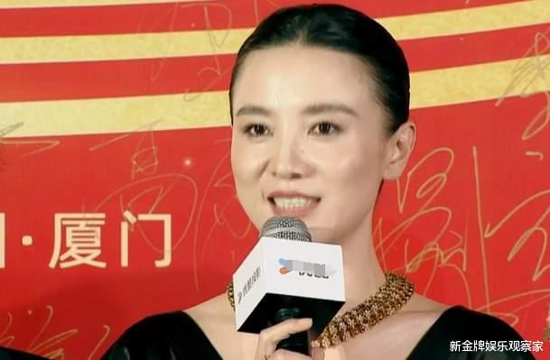 飞天奖红毯女明星生图来啦!赵丽颖短发清新,唐嫣优雅,李沁迷人