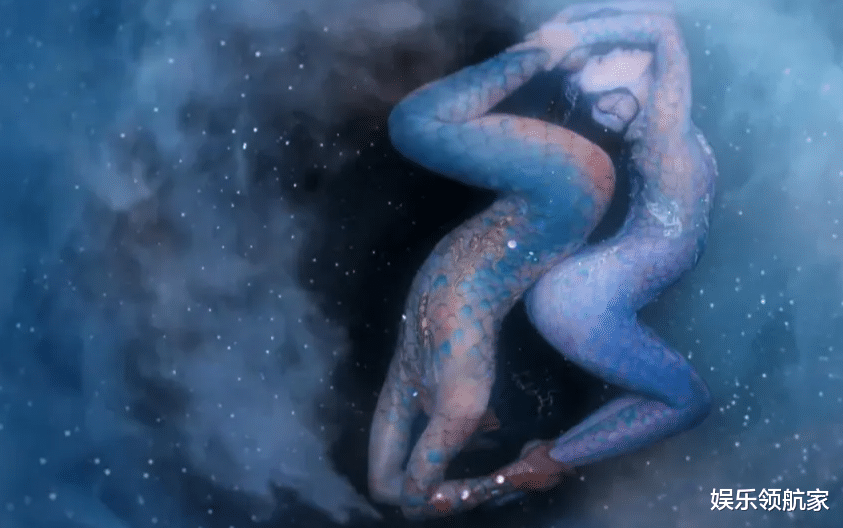 春晚杨丽萍蛇年新舞“潮”翻全网,尺度与艺术的完美融合?