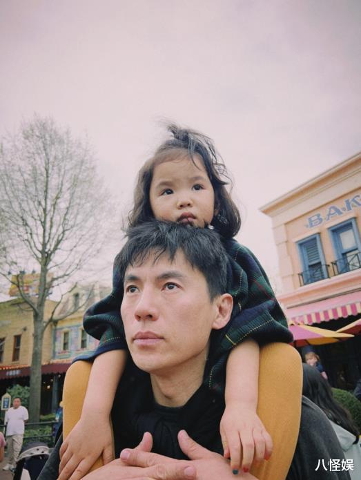 宋宁峰一家三口搬到上海定居，张婉婷预产期将至，透露二胎是男孩